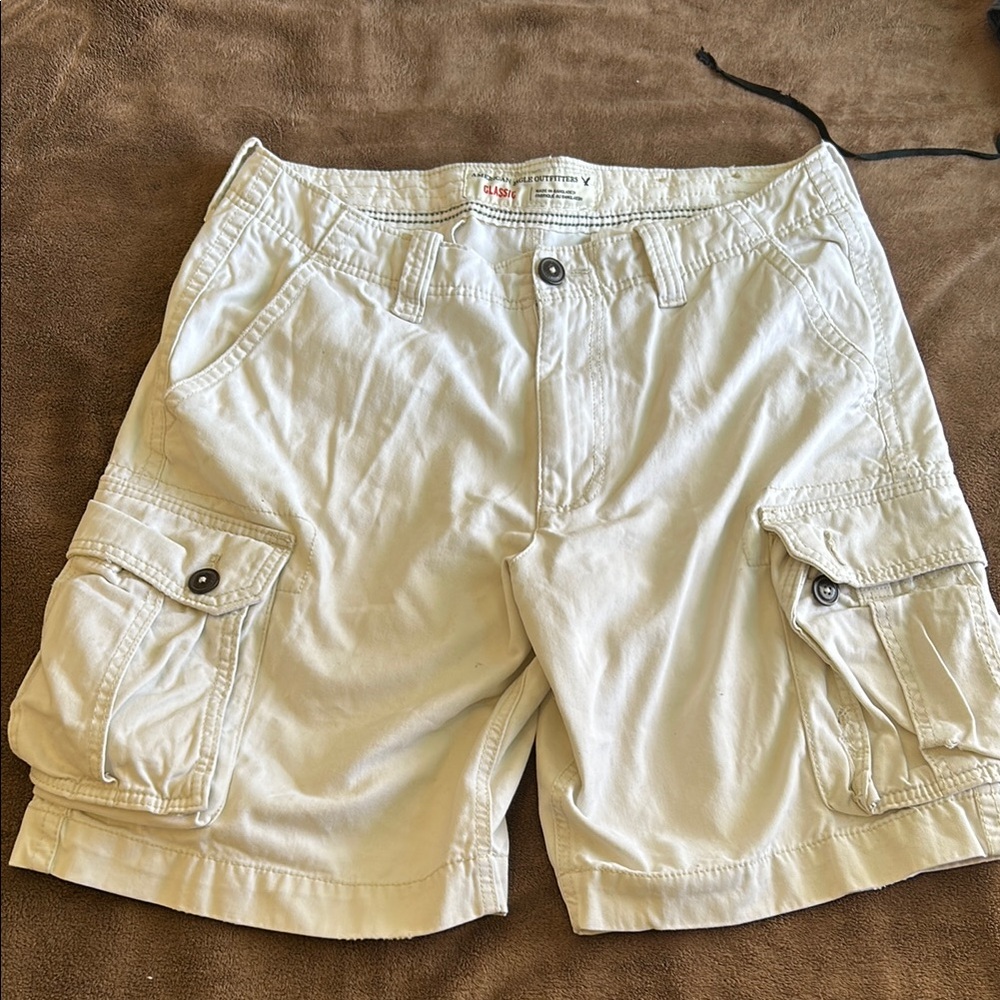 Men's Cream Cargo Shorts